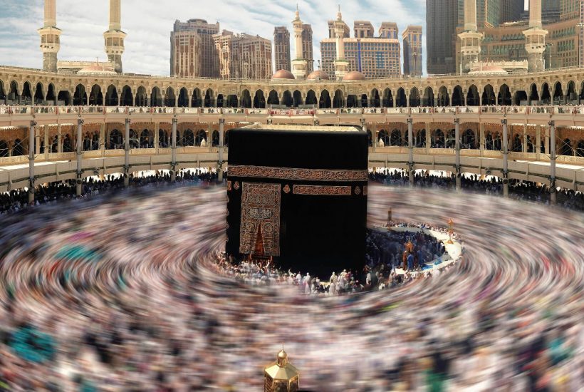 MENAUTKAN CINTA PADA BAITULLAH